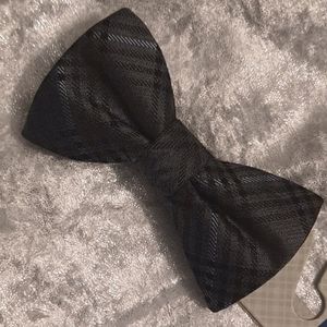 Bow Tie NWT